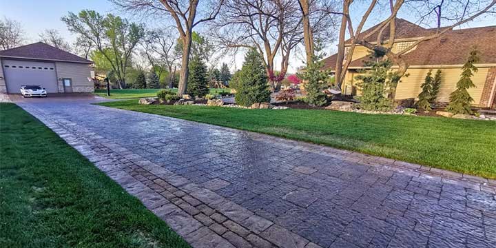 Driveways gallery by Groundscapes, Inc..